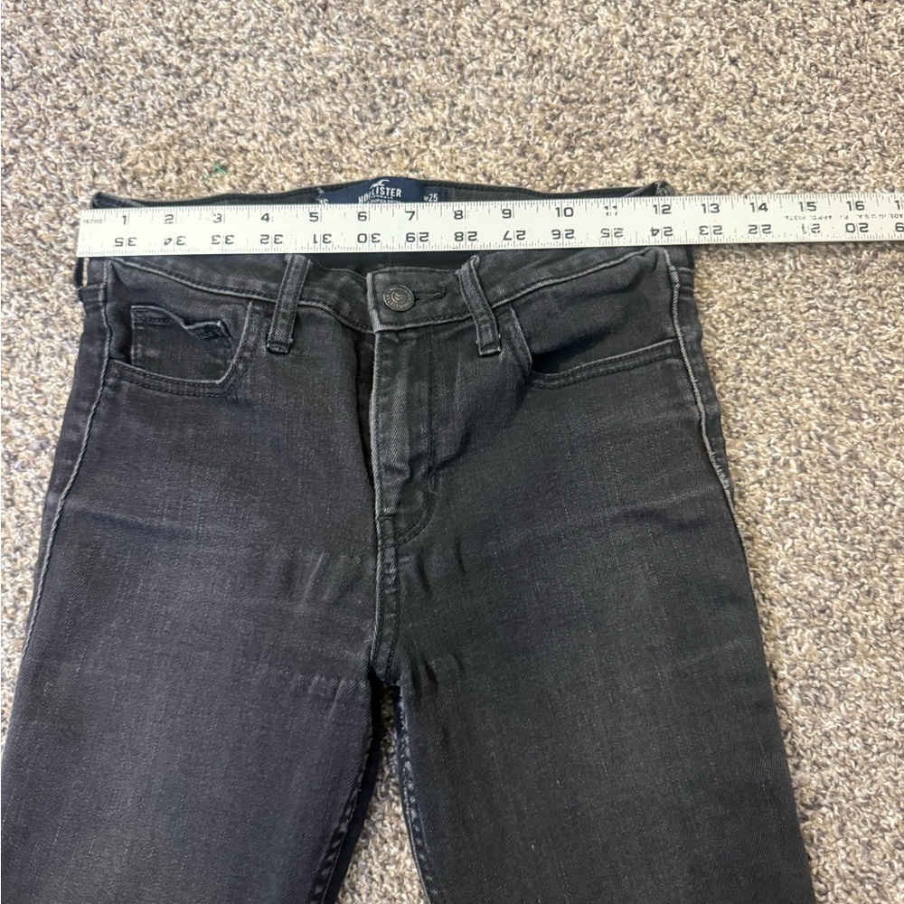Hollister Mid-Rise Super Skinny Black Women's Jeans - Picture 5 of 5